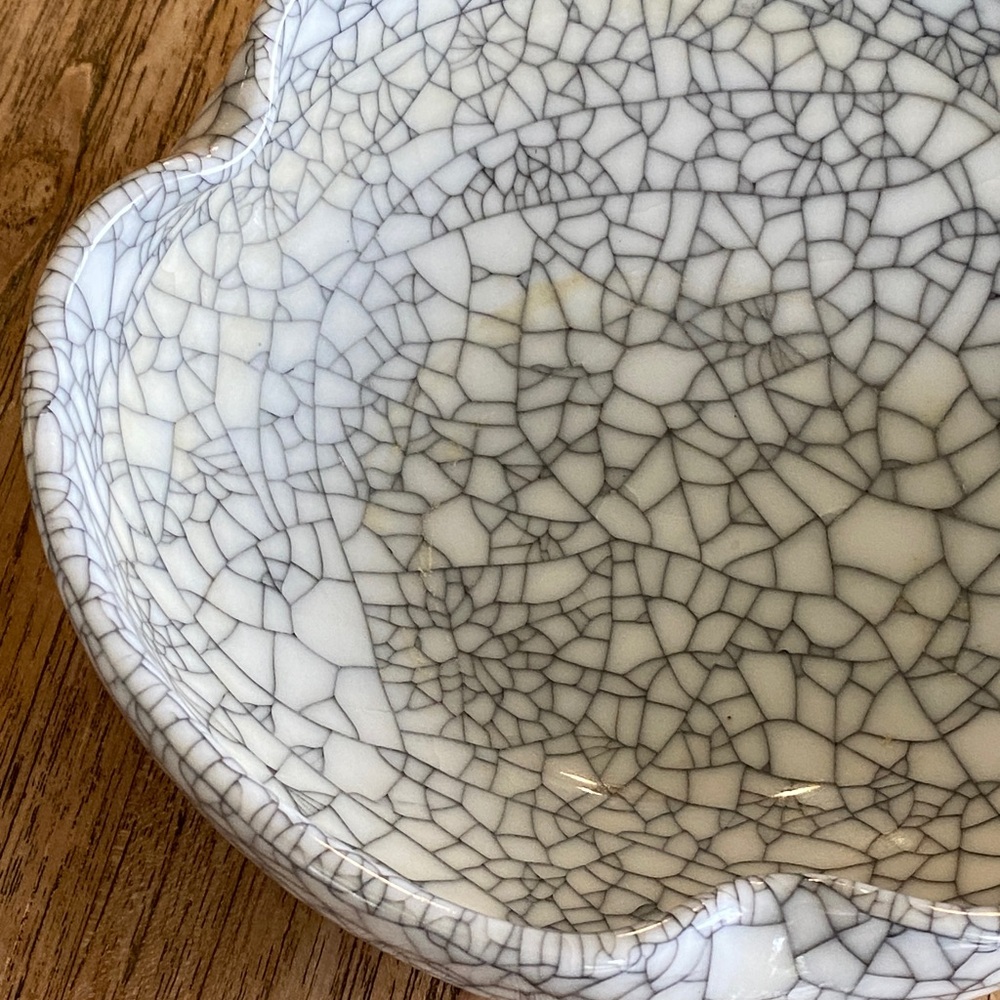 Vintage Japanese Crackle Glaze Bowl for Ikebana Arrangement or Decorative Use - Picture 11 of 14